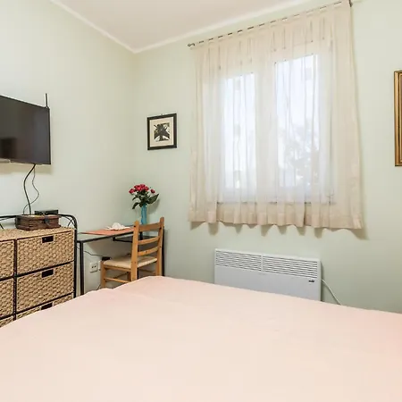 2 Bedroom In Rab *